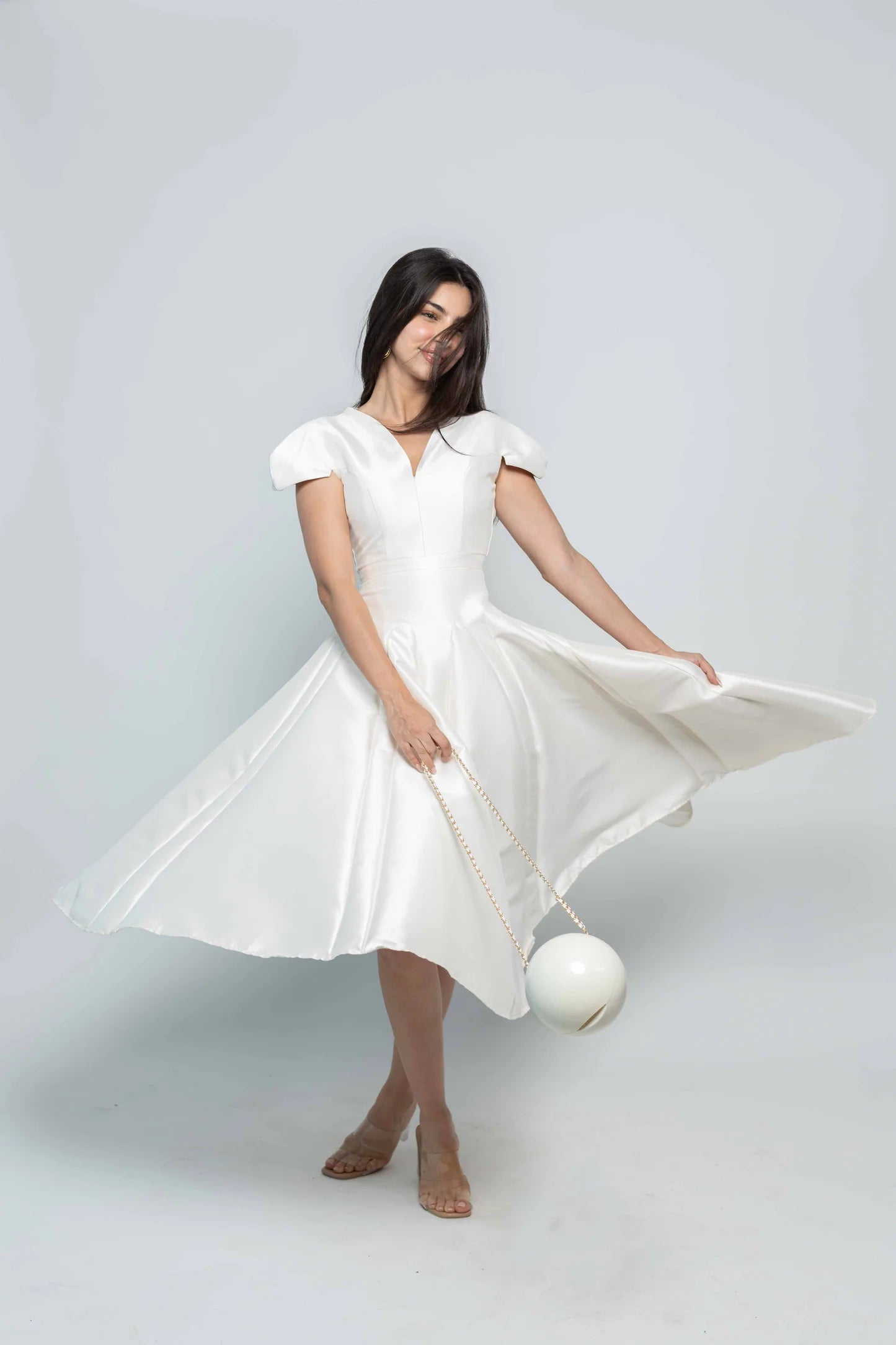 Bourgeoise – O Vestido de Elegância Esculpida