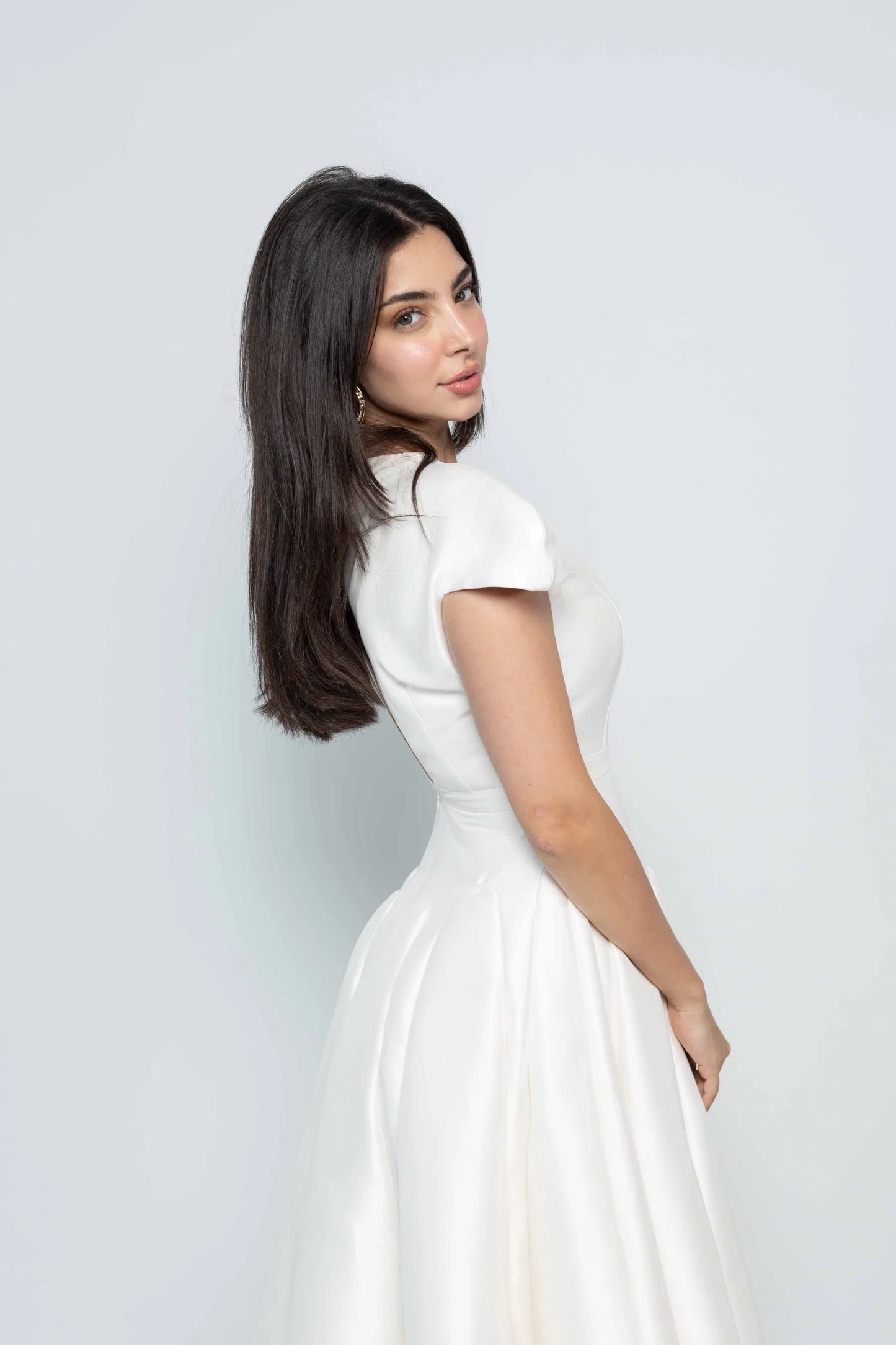 Bourgeoise – O Vestido de Elegância Esculpida