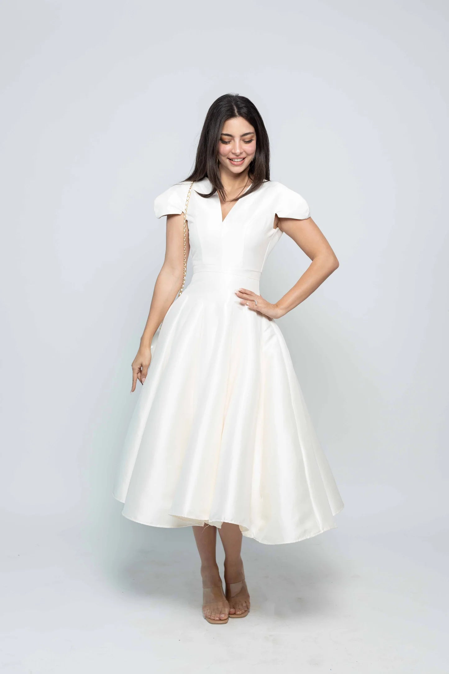 Bourgeoise – O Vestido de Elegância Esculpida
